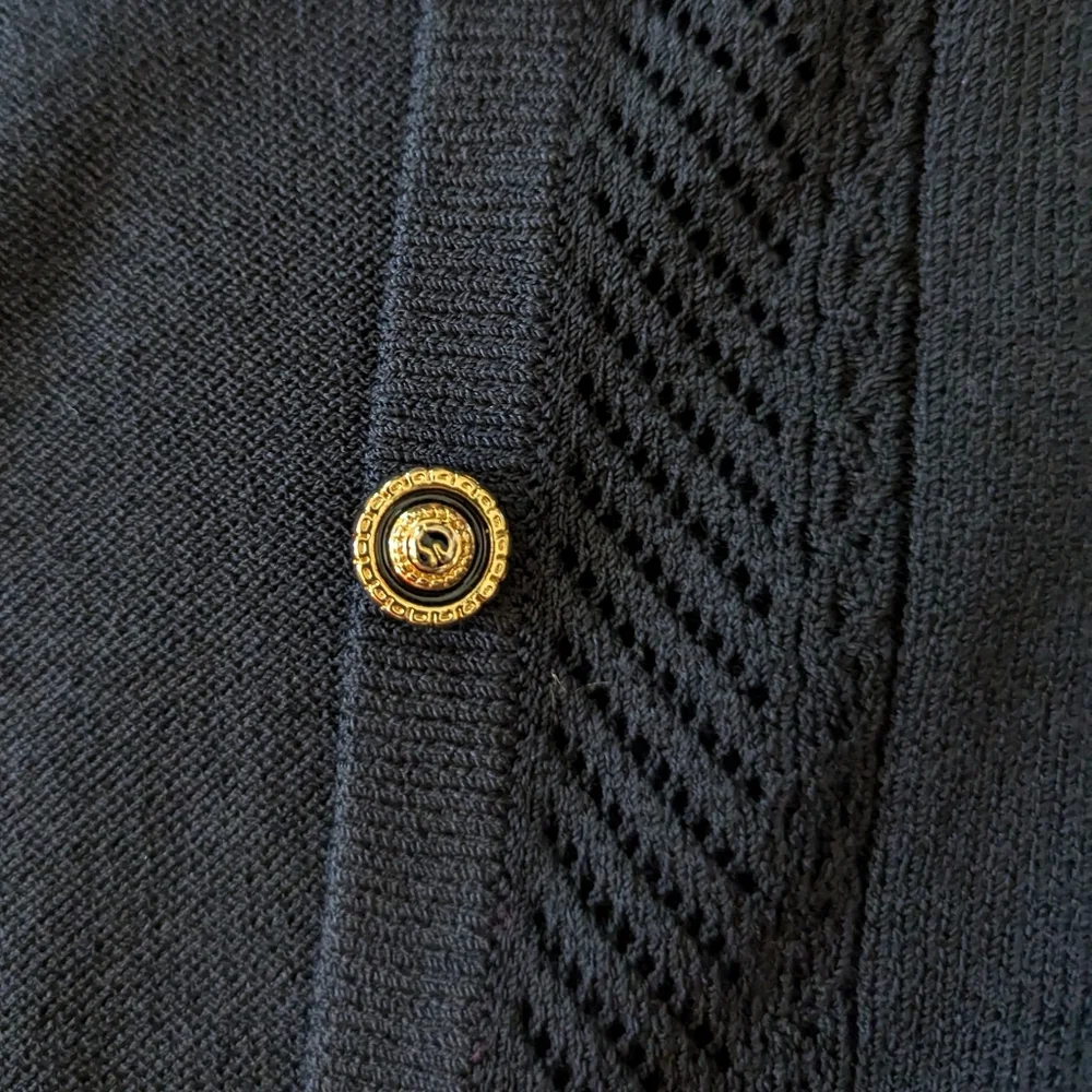 St. John Collection Cardigan - Picture 7 of 8